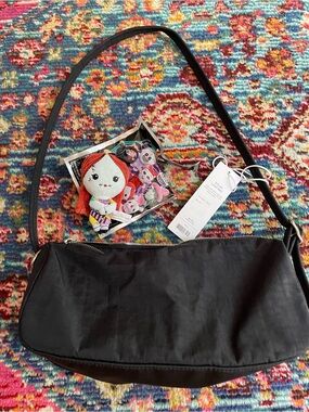 Baggu BLACK LOAF -new w/tags with Sally plush keychain! 🖤👻🖤👻